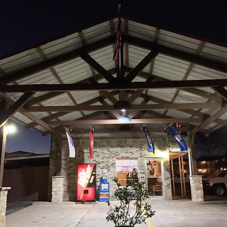 Ranch House Inn & Suites تيمبل المظهر الخارجي الصورة
