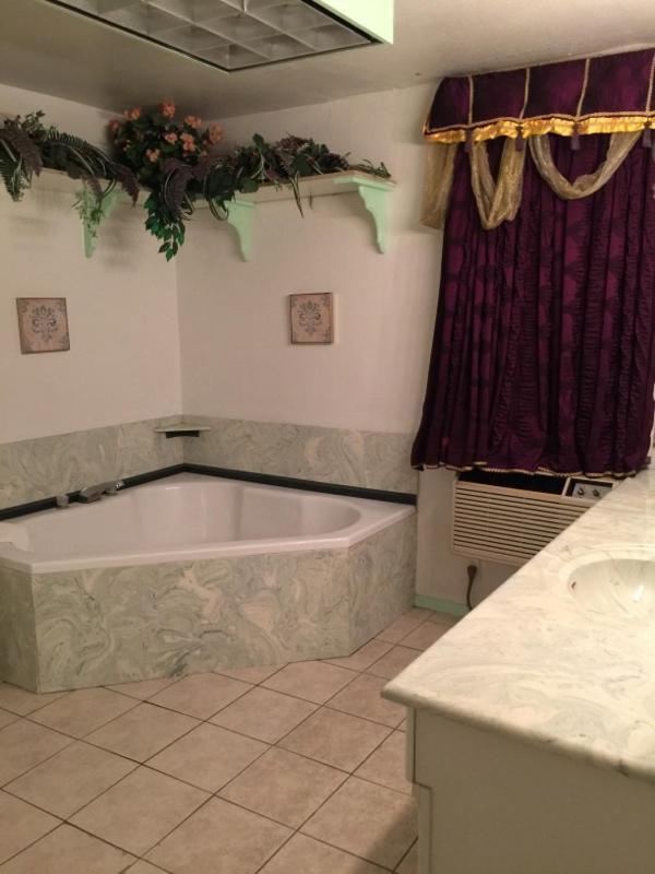 Ranch House Inn & Suites تيمبل الغرفة الصورة