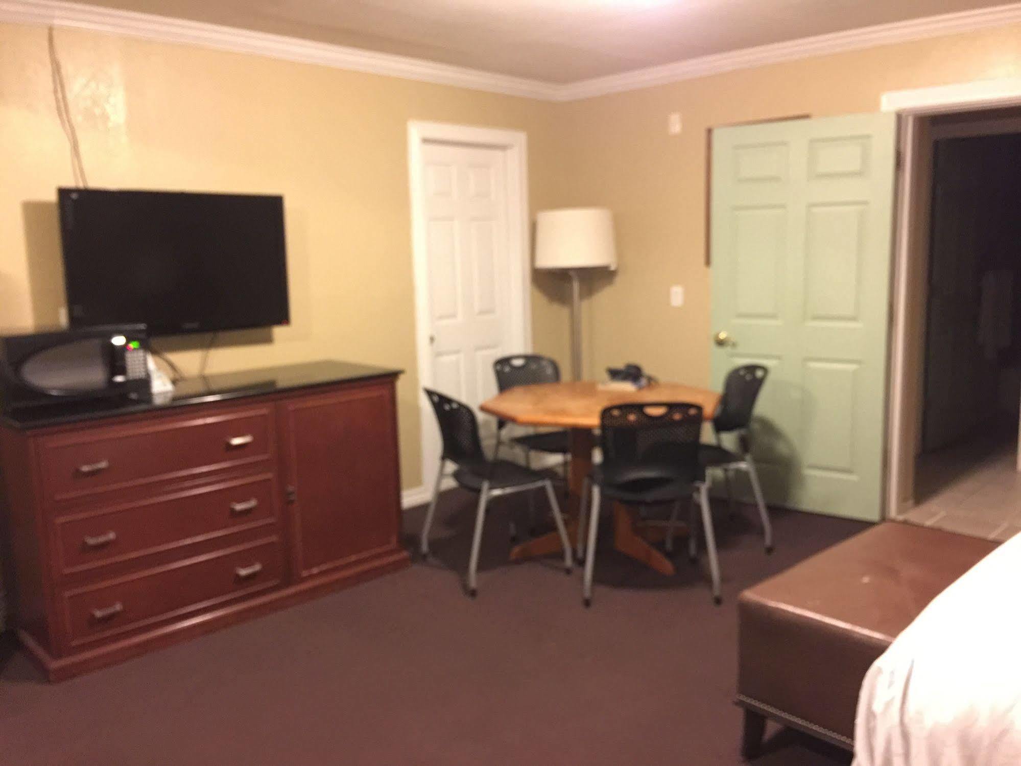 Ranch House Inn & Suites تيمبل المظهر الخارجي الصورة