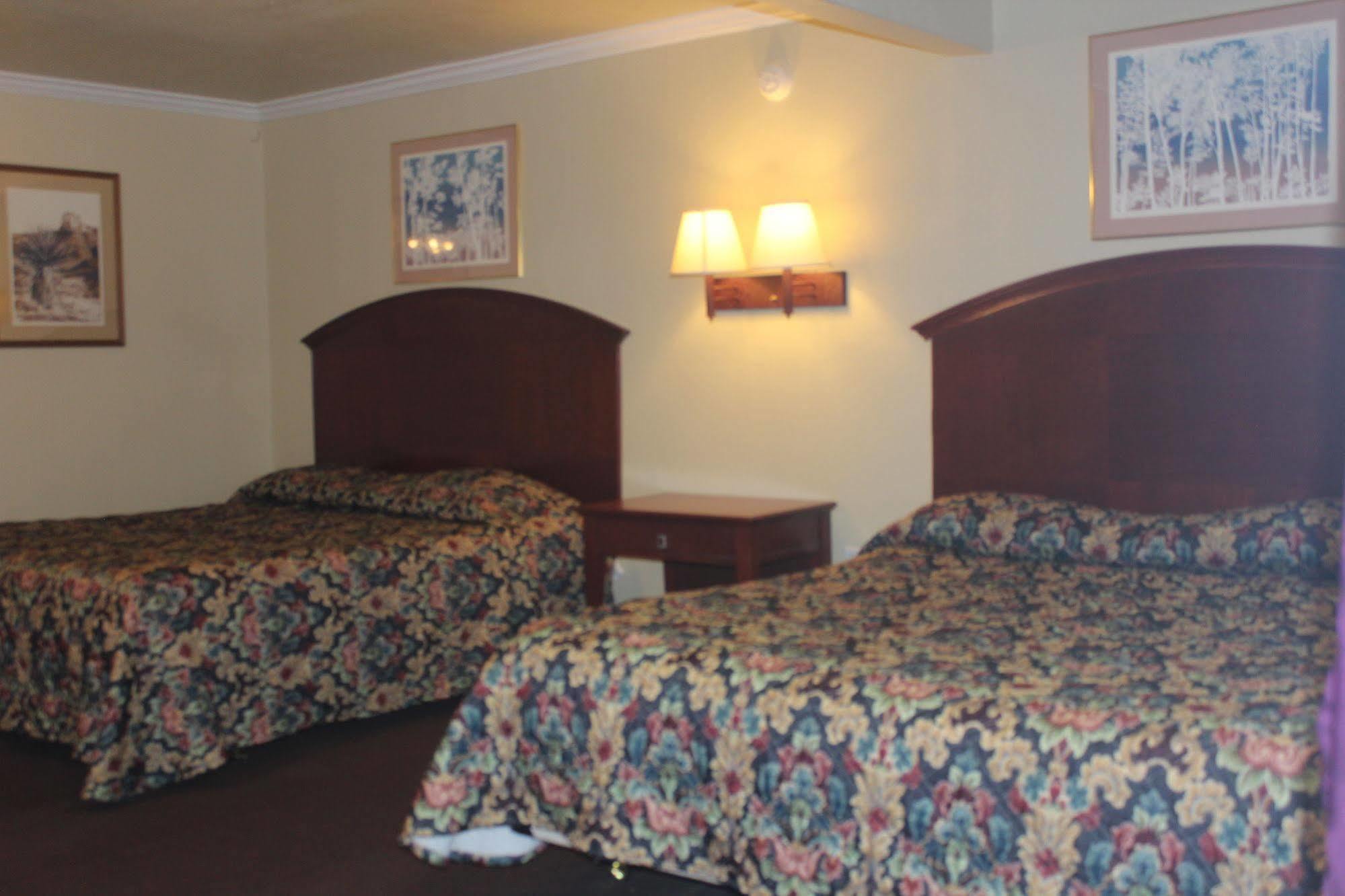 Ranch House Inn & Suites تيمبل المظهر الخارجي الصورة